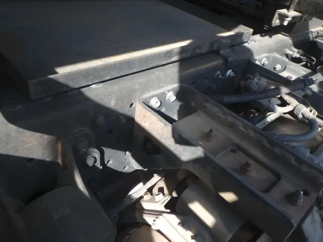 いすゞ フォワード 2RG-FRR90S2(2WD)の写真15