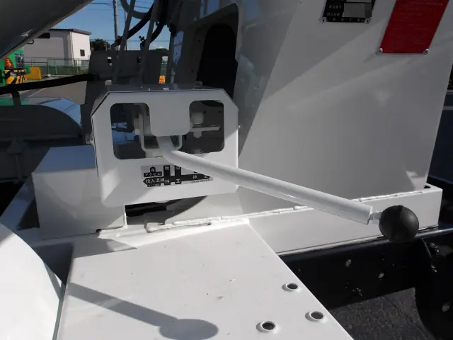 三菱 ファイター 2KG-FK72F(2WD)の写真6