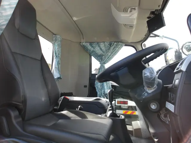 三菱 ファイター 2KG-FK72F(2WD)の写真17