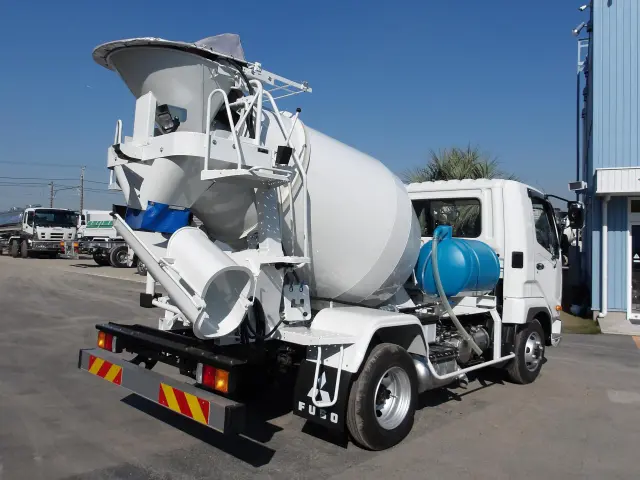 三菱 ファイター 2KG-FK72F(2WD)の写真4