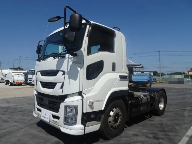いすゞ ギガ 2PG-EXD52CD(2WD)の写真1