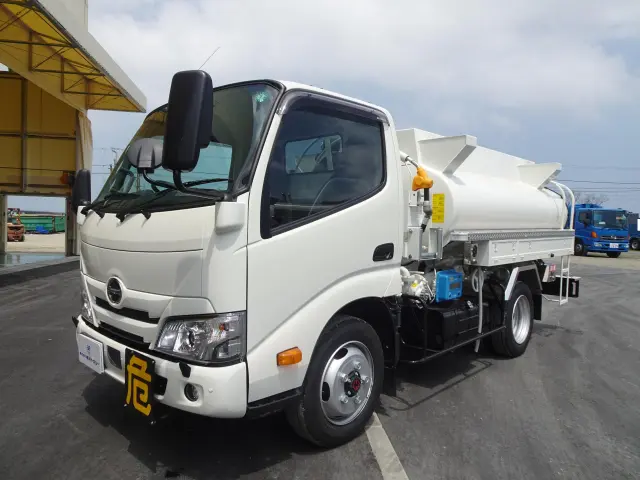 日野 デュトロ 2DG-XZU675M(4WD)の写真1