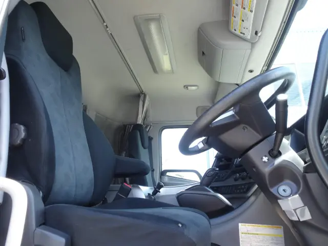 ＵＤ クオン 2PG-GK5AAB(2WD)の写真18