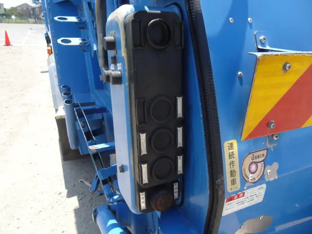 日野 レンジャー QKG-FJ7JGAA(2WD)の写真7