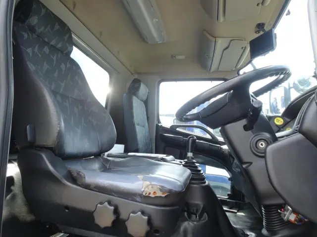 日野 レンジャー QKG-FJ7JGAA(2WD)の写真21