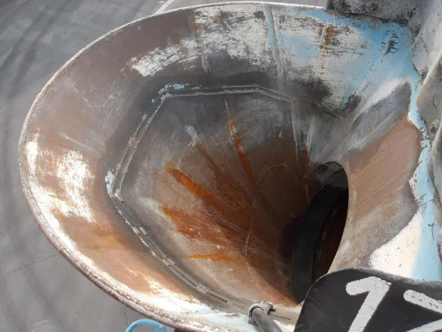 日野 プロフィア QKG-FS1AKAA(6x4)の写真8