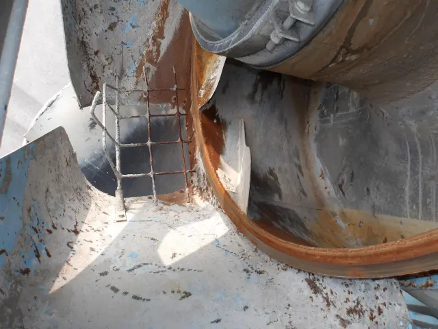 日野 プロフィア QKG-FS1AKAA(6x4)の写真10