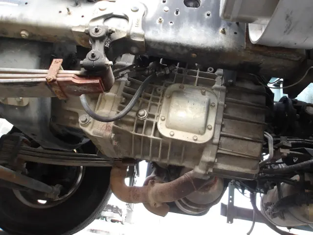 日野 プロフィア QKG-FS1AKAA(6x4)の写真16