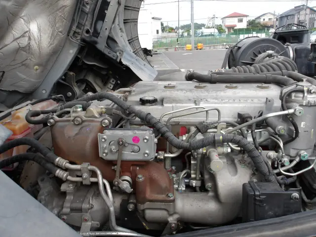 日野 プロフィア QKG-FS1AKAA(6x4)の写真18