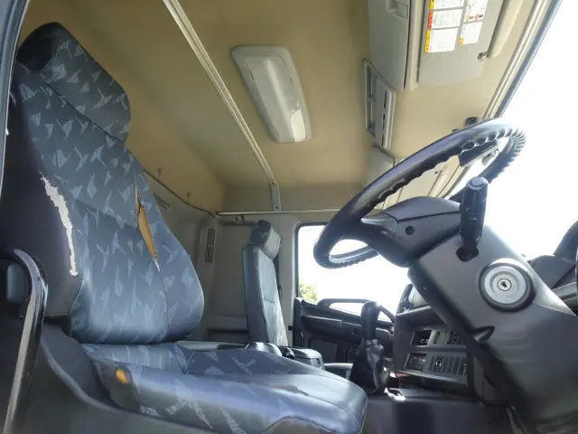 日野 プロフィア QKG-FS1AKAA(6x4)の写真19