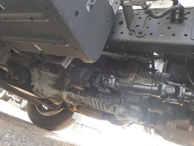 いすゞ エルフ 2RG-NMR88N(2WD)の写真18
