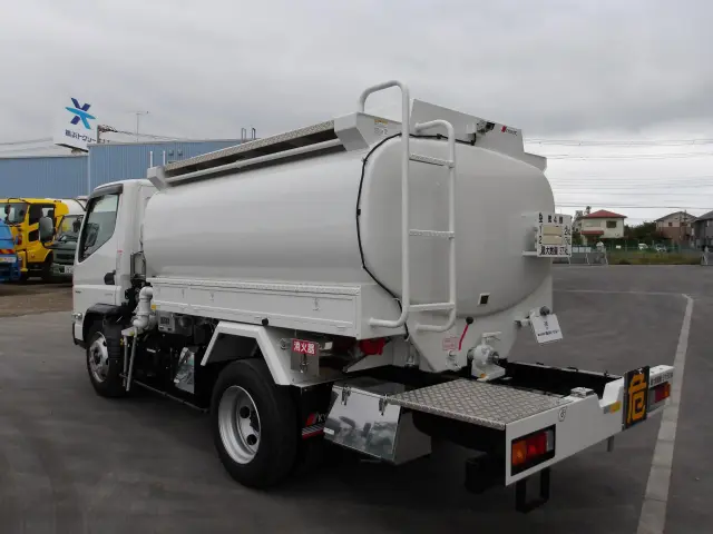 三菱 キャンター 2PG-FEA80(2WD)の写真2