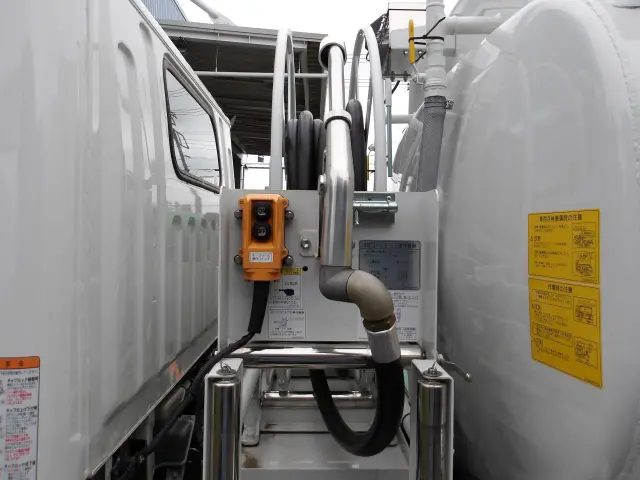 三菱 キャンター 2PG-FEA80(2WD)の写真6