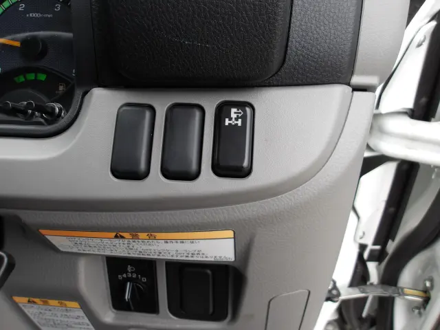 三菱 キャンター 2PG-FEA80(2WD)の写真22