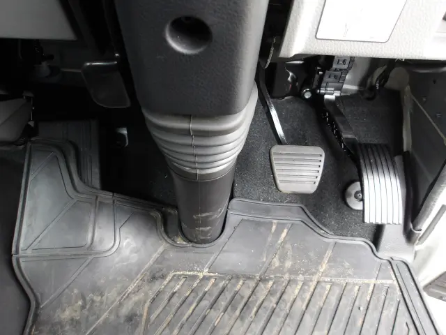 三菱 キャンター 2PG-FEA80(2WD)の写真25