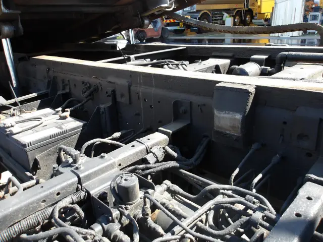 いすゞ フォワード KL-FVZ34L4(6x4)の写真16