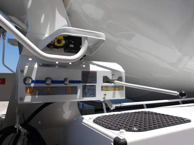 三菱 スーパーグレート 2KG-FV80GX(6x4)の写真6