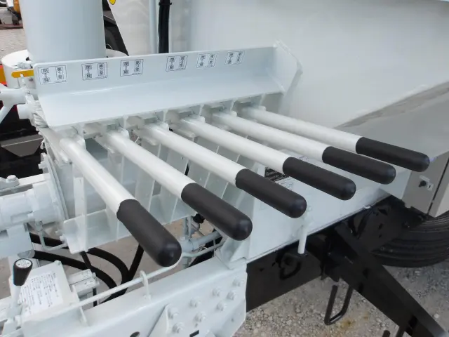 三菱 スーパーグレート 2PG-FV80HZ(6x4)の写真9