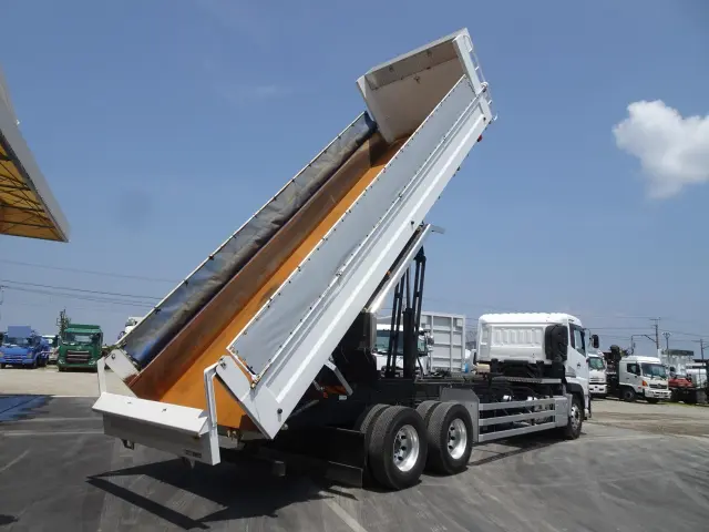 ＵＤ クオン 2PG-CW5CL(6x4)の写真5