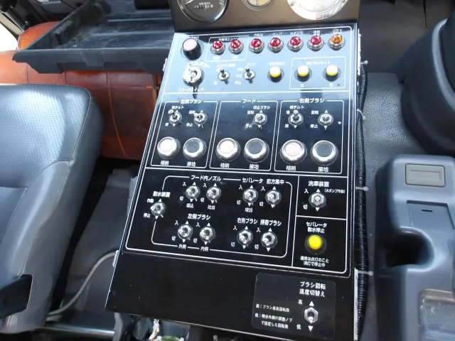 いすゞ フォワード PDG-FVR34U2(2WD)の写真27