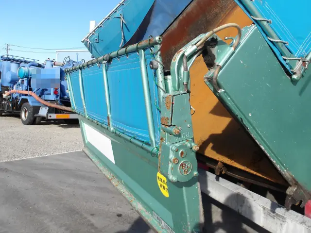 日野 プロフィア 2DG-FS1AGA(6x4)の写真11