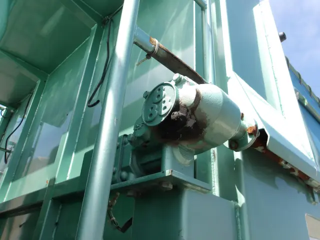 日野 プロフィア 2DG-FS1AGA(6x4)の写真13