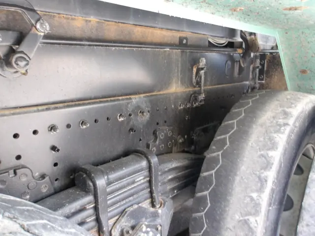 日野 プロフィア 2DG-FS1AGA(6x4)の写真16