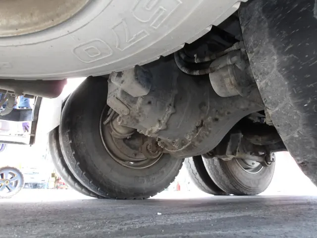 日野 プロフィア 2DG-FS1AGA(6x4)の写真17