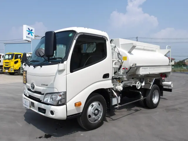 トヨタ ダイナ 2KG-XZU600H(2WD)の写真1