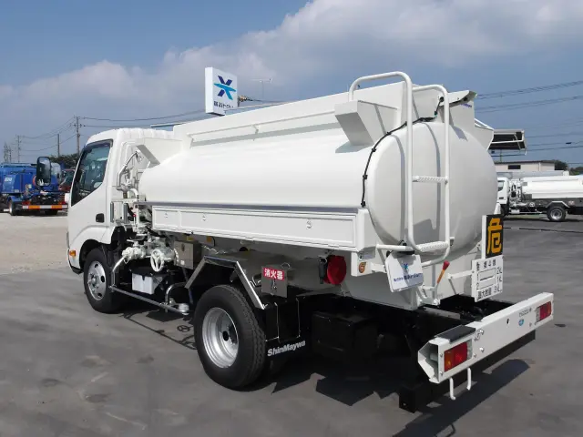 トヨタ ダイナ 2KG-XZU600H(2WD)の写真2