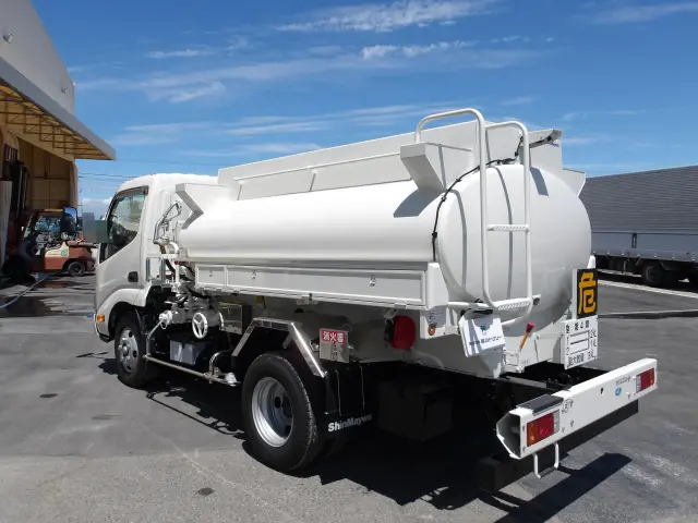 トヨタ ダイナ 2KG-XZU600H(2WD)の写真2