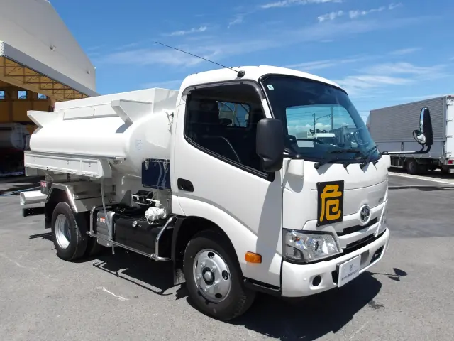 トヨタ ダイナ 2KG-XZU600H(2WD)の写真3