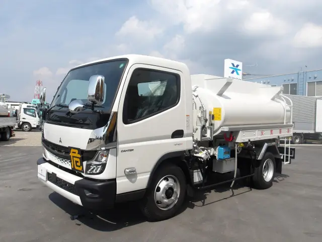 三菱 キャンター 2PG-FEB90(2WD)の写真1