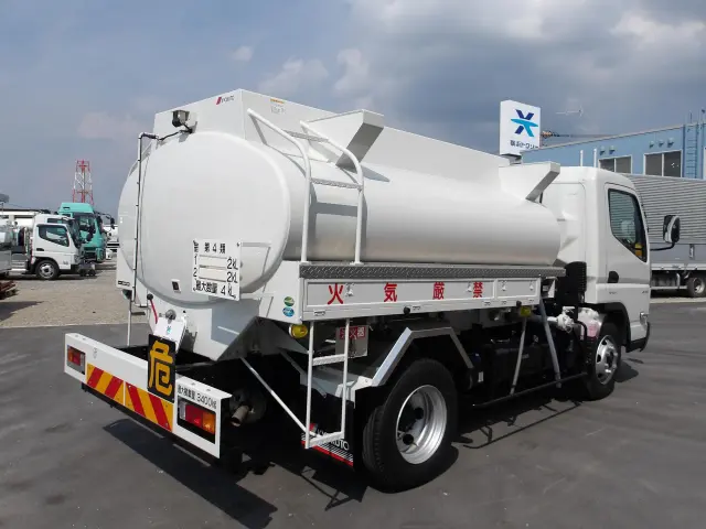 三菱 キャンター 2PG-FEB90(2WD)の写真3