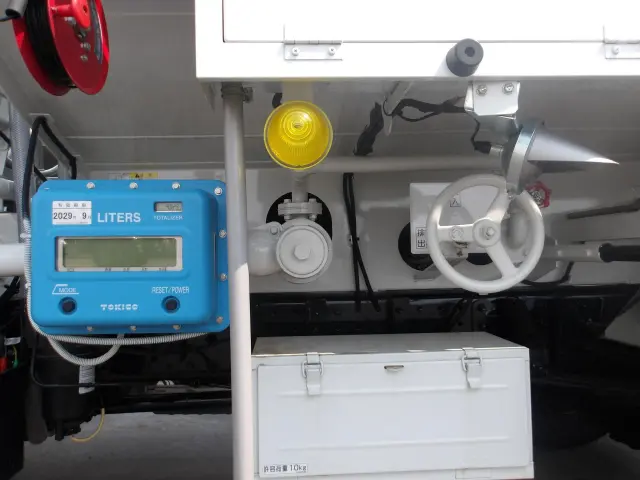 三菱 キャンター 2PG-FEB90(2WD)の写真7