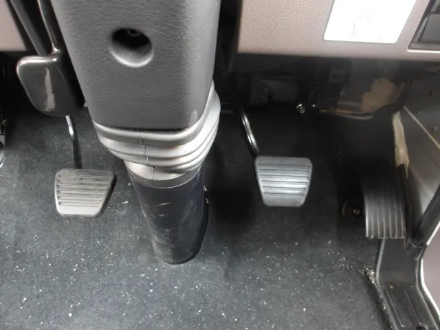 三菱 キャンター 2PG-FEB90(2WD)の写真25