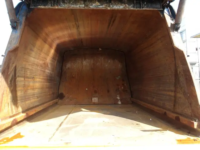 日野 レンジャー QKG-FJ7JGAA(2WD)の写真8