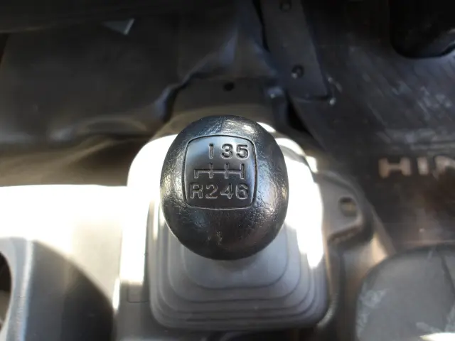 日野 レンジャー QKG-FJ7JGAA(2WD)の写真24