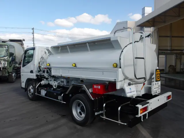 三菱 キャンター 2RG-FGA50(4WD)の写真2