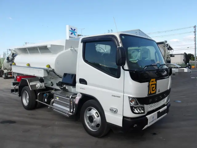 三菱 キャンター 2RG-FGA50(4WD)の写真3