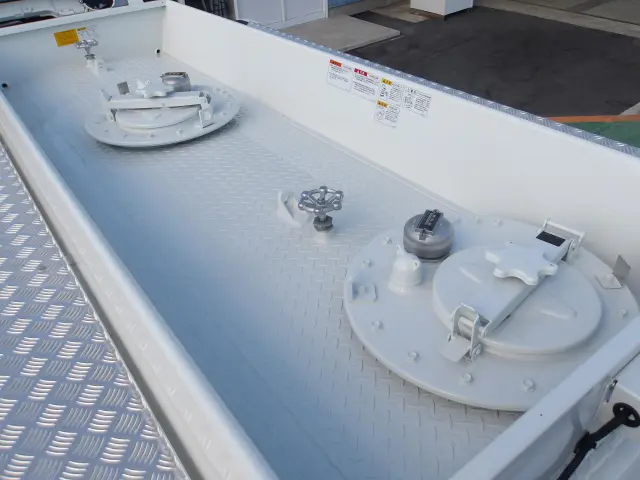 三菱 キャンター 2RG-FGA50(4WD)の写真8