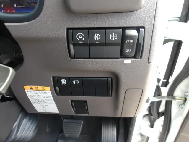 三菱 キャンター 2RG-FGA50(4WD)の写真21