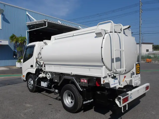 トヨタ ダイナ 2KG-XZU600H(2WD)の写真2