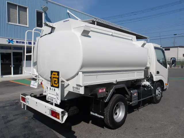 トヨタ ダイナ 2KG-XZU600H(2WD)の写真4