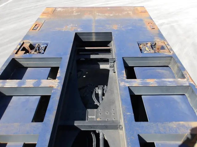 いすゞ ギガ QKG-CYH77A(8x4)の写真8