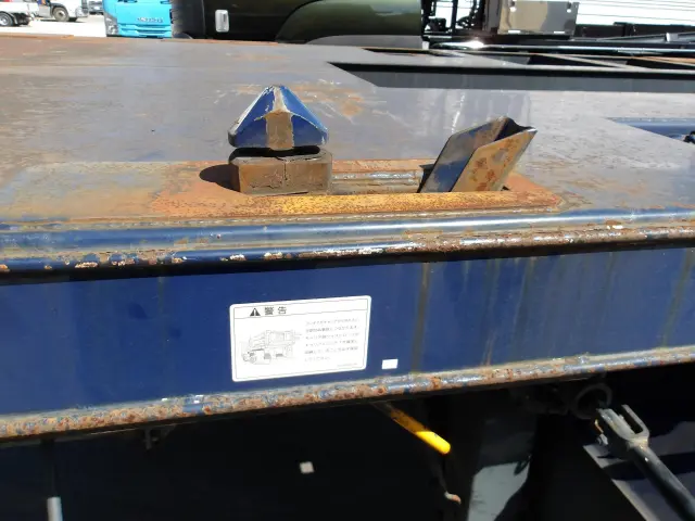 いすゞ ギガ QKG-CYH77A(8x4)の写真12