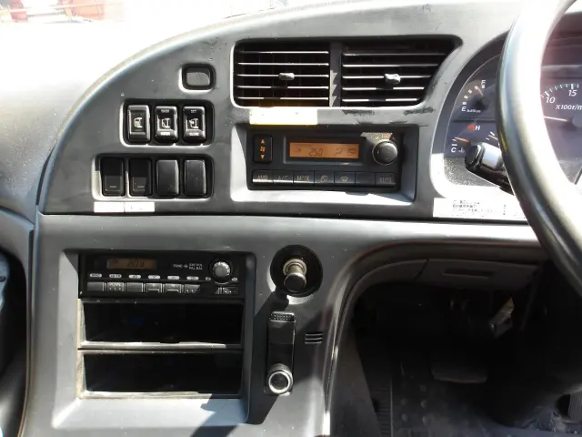 いすゞ ギガ QKG-CYH77A(8x4)の写真27