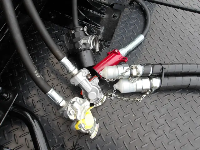 三菱 スーパーグレート 2RG-FP84VDR(2WD)の写真9