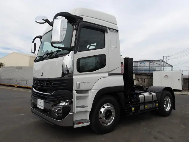 三菱 スーパーグレート 2RG-FP84VDR(2WD)の写真1