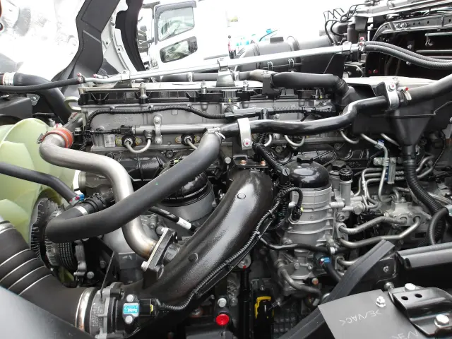 三菱 スーパーグレート 2RG-FP84VDR(2WD)の写真16